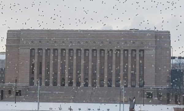 Парламент принял план, предполагающий значительное сокращение медицинских услуг в ряде городов