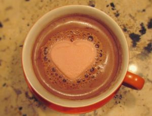 День влюбленных, кофе с сердечком