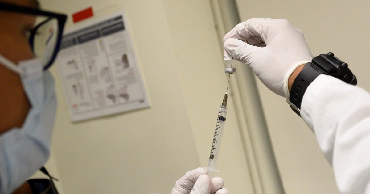 Подробнее о статье В Финляндии зарегистрировано более тридцати сообщений о побочных реакциях на вакцину от коронавирусной инфекции