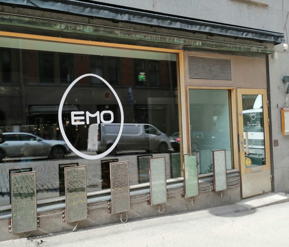 Подробнее о статье Обед по понедельникам: ресторан «Emo»