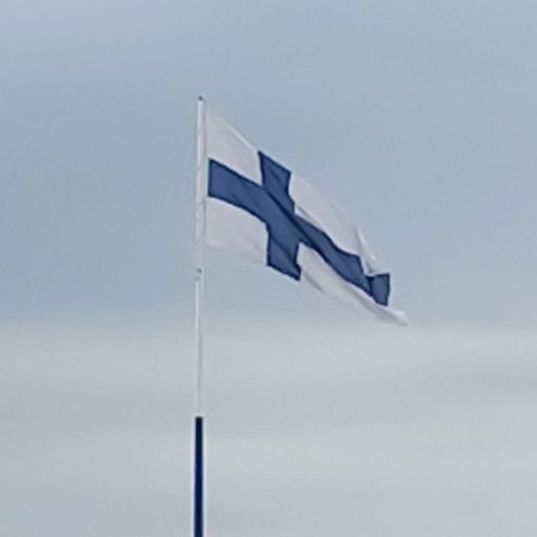 День независимости: почти вся Финляндия встречает праздник под дождём, а в центре и на севере местами идет снег