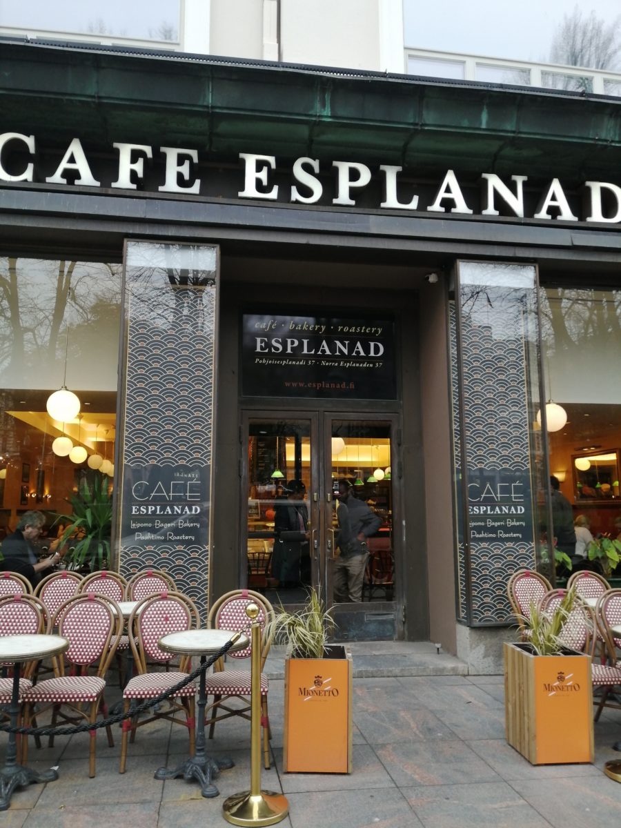 Read more about the article Обед по понедельникам. Café Esplanad