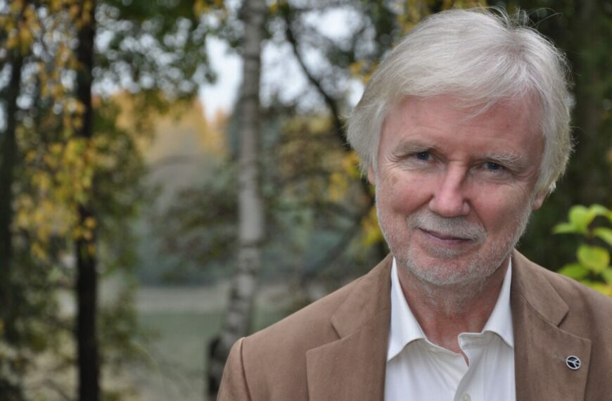 Эркки Туомиоя считает, что нужно отменить сделки по истребителям F-35 и пересмотреть отношение к России