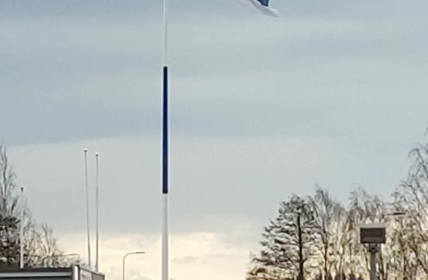 В Финляндии снесут 100-метровый флагшток, установленный к столетию независимости